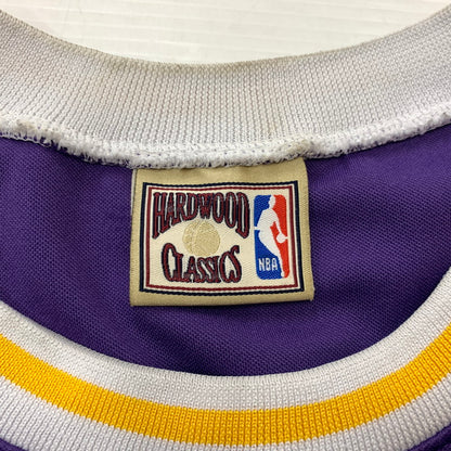 【現状渡し品】【メンズ】 HARDWOOD CLASSICS ハードウッド クラシックス × MITCHELL NESS マイケル ネス LAKERS GAME SHIRT MAGIC JOHNSON レイカーズ ゲームシャツ トップス ノースリーブ 145-260607-ko-01-tei サイズ：不明 カラー：パープル 万代Net店