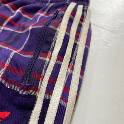 【中古品】【メンズ】 ADIDAS アディダス × KORN コーン 別注 コラボ REVERSIBLE TRACK PANT JG1340 リバーシブル トラックパンツ ボトムス 159-260616-yo-09-tei サイズ：L カラー：ブラックレッド 万代Net店