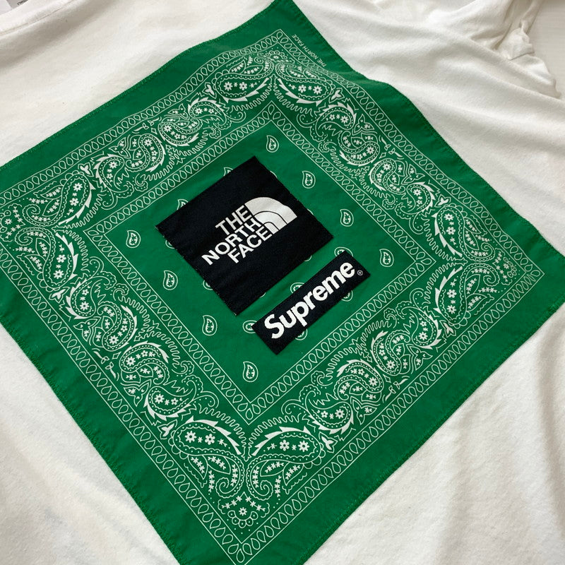 【中古品】【メンズ】 SUPREME シュプリーム × THE NORTH FACE ザ・ノースフェイス 別注 コラボ 22SS BANDANA TEE NT02209I バンダナ Tシャツ 半袖 トップス 149-260611-yo-03-tei サイズ：XL カラー：ホワイト 万代Net店