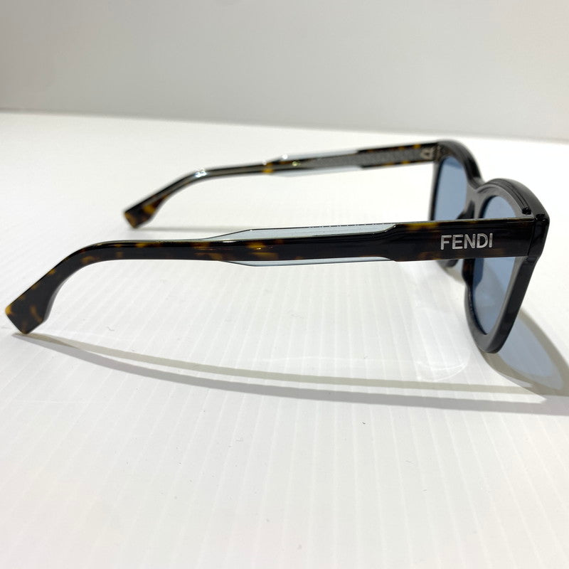 【中古品】【メンズ】 FENDI フェンディ SUNGLASSES FF M0101 アイウェア サングラス スクエア ウェリントン 203-260613-ko-09-tei サイズ：52□23-150 カラー：ブラウン 万代Net店
