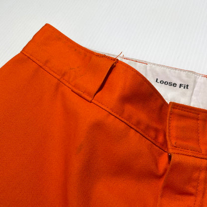 【現状渡し品】【メンズ】 DICKIES ディッキーズ LOOSE FIT PAINTER PANTS ルーズ フィット ペインター パンツ ボトムス 156-260805-sa-17-tei サイズ：34 カラー：オレンジ 万代Net店