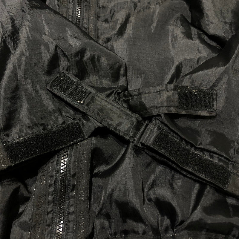 【中古品】【メンズ】 M.VERSAGE エム・ヴェルサーチェ 90's LOGO ZIP UP JACKET 90年代 ロゴ ジップ アップ ジャケット ライトアウター 141-260610-sa-08-tei サイズ：L カラー：ブラック 万代Net店