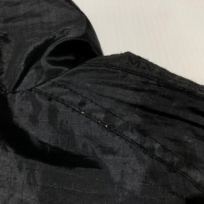 【中古品】【メンズ】 M.VERSAGE エム・ヴェルサーチェ 90's LOGO ZIP UP JACKET 90年代 ロゴ ジップ アップ ジャケット ライトアウター 141-260610-sa-08-tei サイズ：L カラー：ブラック 万代Net店