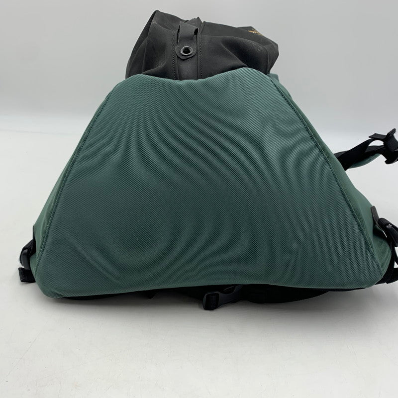 【現状渡し品】【メンズ】 ARC'TERYX アークテリクス ARRO 22 BACKPACK X000007969 アロー バッグパック カバン リュックサック デイパック 188-260613-ko-17-tei カラー：グリーン系/ブラック 万代Net店
