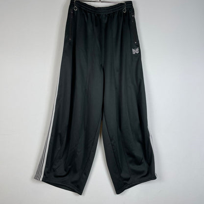 【中古品】【メンズ】 NEEDLES ニードルス H.D. TRACK PANT POLY SMOOTH SX410 ヒザデル トラックパンツ ポリスムース ボトムス 151-260612-yo-12-tei サイズ：M カラー：チャコール 万代Net店