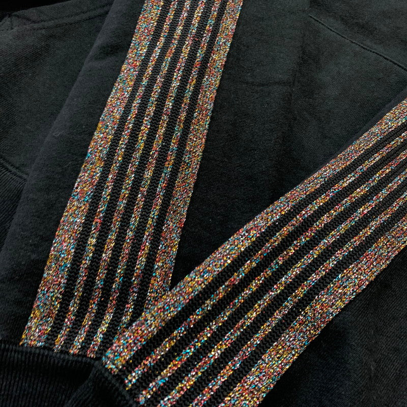 【中古品】【メンズ】 NEEDLES ニードルス × STUDIOUS ステュディオス 別注 コラボ SIDELINE GLITTER PULLOVER HOODIE MR450 サイドライン ラメ プルオーバー フーディ 長袖 トップス パーカー 140-260611-yo-06-tei サイズ：S カラー：ブラック 万代Net店