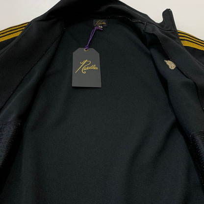 【中古品】【メンズ】 NEEDLES ニードルス × BEAMS ビームス 別注 コラボ TRACK JACKET POLY SMOOTH DI343 トラックジャケット ポリスムース ライトアウター 140-260611-yo-07-tei サイズ：S カラー：ブラック 万代Net店