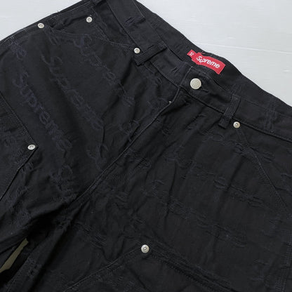 【中古品】【メンズ】 SUPREME シュプリーム 25FW JACQUARD LOGOS DOUBLE KNEE PAINTER JEAN ジャガード ロゴ ダブルニー ペインターパンツ ボトムス デニムパンツ 149-260612-yo-02-tei サイズ：34 カラー：ブラック 万代Net店