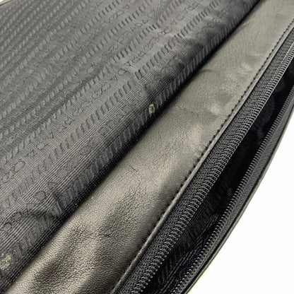 【現状渡し品】【メンズ】 PRADA プラダ MESSENGER LEATHER BAG メッセンジャー レザー バッグ カバン ショルダーバッグ 180-260615-ko-03-tei カラー：ブラック 万代Net店