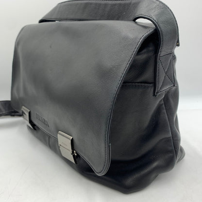 【現状渡し品】【メンズ】 PRADA プラダ MESSENGER LEATHER BAG メッセンジャー レザー バッグ カバン ショルダーバッグ 180-260615-ko-03-tei カラー：ブラック 万代Net店