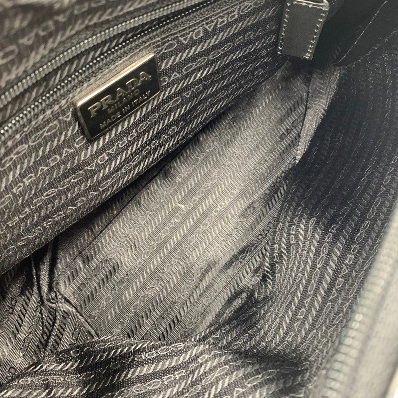 【現状渡し品】【メンズ】 PRADA プラダ MESSENGER LEATHER BAG メッセンジャー レザー バッグ カバン ショルダーバッグ 180-260615-ko-03-tei カラー：ブラック 万代Net店