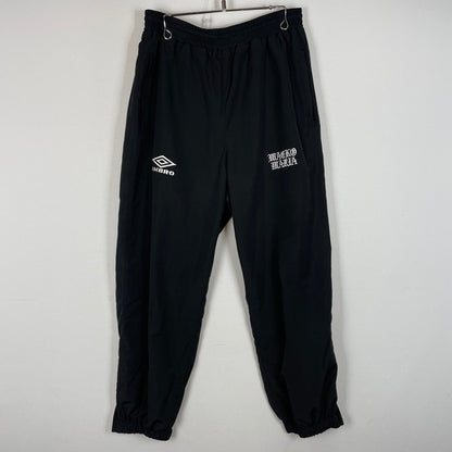 【中古品】【メンズ】 WACKO MARIA ワコマリア × UMBRO アンブロ 別注コラボ TRACK PANT 26SS-WMO-UB02トラック パンツ ボトムス 151-260615-sa-03-tei サイズ：XL カラー：ブラック 万代Net店