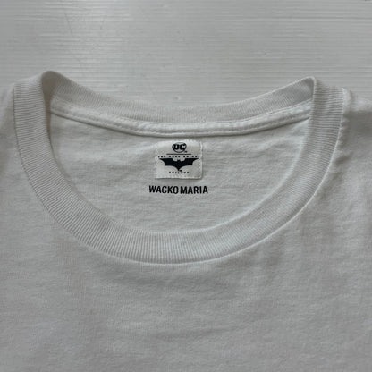 【中古品】【メンズ】 WACKOMARIA ワコマリア × THE DARK KNIGHT ザ ダークナイト 別注コラボ CREW NECK T-SHIRT JOKER クール ネック Ｔシャツ ジョーカー 半袖 トップス 140-260615-sa-04-tei サイズ：XL カラー：ホワイト 万代Net店