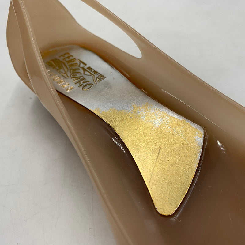【現状渡し品】【レディース】 Salvatore Ferragamo サルヴァトーレ・フェラガモ RUBBER PUMPS ラバーパンプス 靴 サンダルシューズ 167-260622-ko-21-tei サイズ：7 カラー：ベージュ 万代Net店