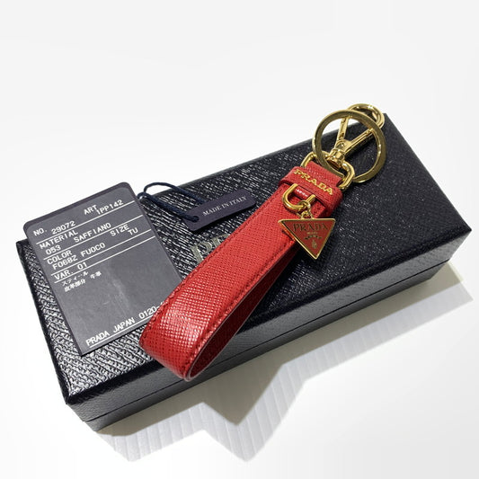 【中古品】【メンズ/レディース】 PRADA プラダ KEYHOLDER 1PP142 キーホルダー アクセサリー レザーキーチェーン 183-260622-ko-06-tei カラー：レッド 万代Net店