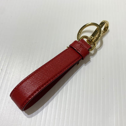 【中古品】【メンズ/レディース】 PRADA プラダ KEYHOLDER 1PP142 キーホルダー アクセサリー レザーキーチェーン 183-260622-ko-06-tei カラー：レッド 万代Net店