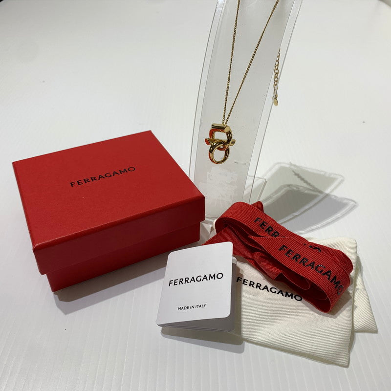 【中古品】【メンズ/レディース】 FERRAGAMO フェラガモ GANCINI NECKLACE ガンチーニ ネックレス アクセサリー ペンダント 182-260622-ko-09-tei カラー：ゴールド 万代Net店