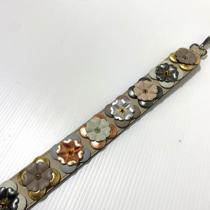 【中古品】【メンズ/レディース】 FENDI フェンディ FLOWER SHOULDER STRAP フラワーショルダー ストラップ カバン アクセサリー 182-260622-ko-03-tei カラー：ベージュ 万代Net店
