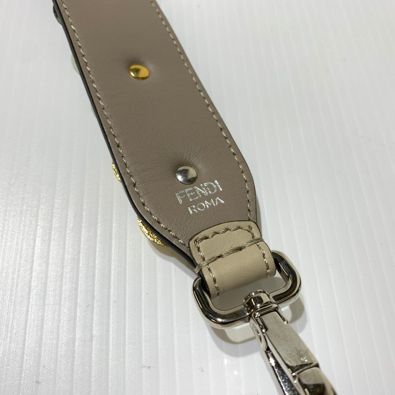 【中古品】【メンズ/レディース】 FENDI フェンディ FLOWER SHOULDER STRAP フラワーショルダー ストラップ カバン アクセサリー 182-260622-ko-03-tei カラー：ベージュ 万代Net店
