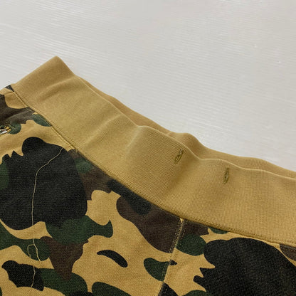 【現状渡し品】【メンズ】 A BATHING APE ア ベイシング エイプ APE CAMO SWEAT PANTS エイプ カモ スウェット パンツ ボトムス 153-260623-sa-08-tei サイズ：L カラー：総柄 万代Net店