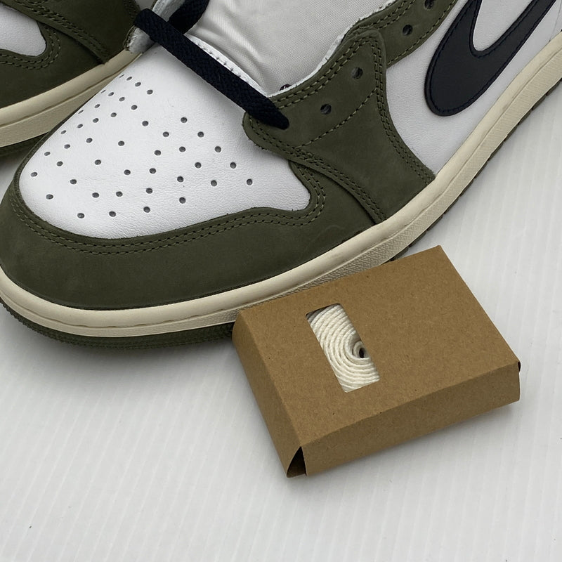 【中古美品】【メンズ】 NIKE ナイキ AIR JORDAN 1 LOW OG MEDIUM OLIVE SUMMIT WHITE エアジョーダン1 ロー OG ミディアムオリーブ サミットホワイト HQ6998-200 160-260810-nm-62-tei サイズ：29.5cm 万代Net店