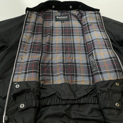 【中古品】【メンズ】 BARBOUR バブアー TRANSPORT WAX SHORT SHIRT 252MWX1678 トランスポート ワックスショートジャケット アウター ジャケット 144-260622-ss-06-tei サイズ：40 カラー：ブラック 万代Net店