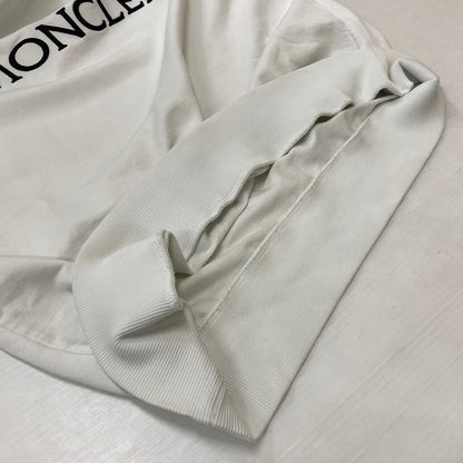 【中古品】【メンズ】 MONCLER モンクレール LOGO PATCH HOODIE I20938G00026 89A1K ロゴパッチ フーディー トップス プルオーバーパーカー 141-260622-ss-04-tei サイズ：S/※後ろ汚れあり カラー：ホワイト 万代Net店