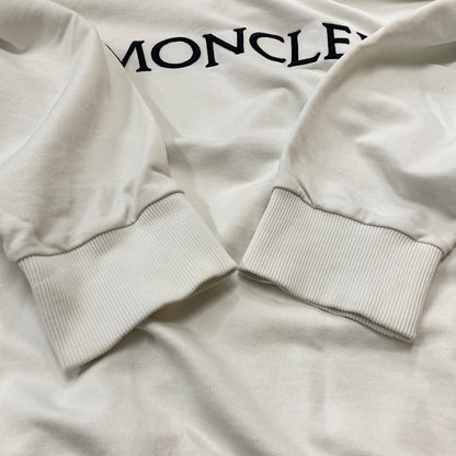【中古品】【メンズ】 MONCLER モンクレール LOGO PATCH HOODIE I20938G00026 89A1K ロゴパッチ フーディー トップス プルオーバーパーカー 141-260622-ss-04-tei サイズ：S/※後ろ汚れあり カラー：ホワイト 万代Net店