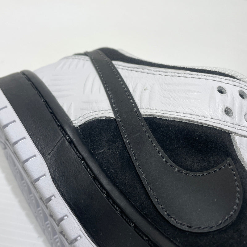 【中古品】【メンズ】 NIKE ナイキ × TIGHTBOOTH PRODUCTION タイトブース プロダクション 別注 コラボ SB DUNKLOW PRO QS FD2629-100 ダンク ロー プロ スニーカー 靴 シューズ 160-260715-ko-03-tei サイズ：26.5cm カラー：ブラック/ホワイト 万代Net店