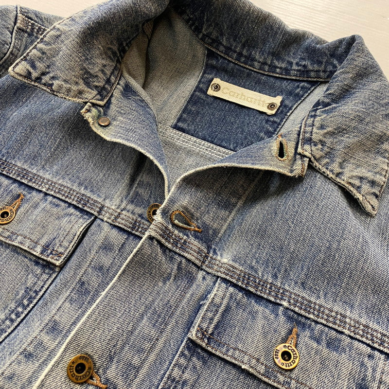【中古品】【メンズ】 CARHARTT カーハート DENIM TRUCKER JACKET デニム トラッカー ジャケット アウター 145-260623-sa-06-tei サイズ：不明 カラー：インディゴ 万代Net店