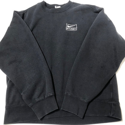 【中古品】【メンズ】 NIKE ナイキ × STUSSY ステューシー 別注コラボ WASHED NRG FLEECE CREWNECK DO5310-010 ウィッシュド エナジ－ フリース クールネック 長袖 トップス スウェット トレーナー 142-260622-sa-05-tei サイズ：M カラー：ブラック 万代Net店