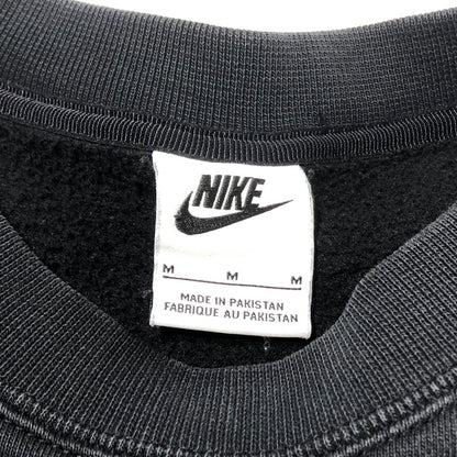 【中古品】【メンズ】 NIKE ナイキ × STUSSY ステューシー 別注コラボ WASHED NRG FLEECE CREWNECK DO5310-010 ウィッシュド エナジ－ フリース クールネック 長袖 トップス スウェット トレーナー 142-260622-sa-05-tei サイズ：M カラー：ブラック 万代Net店