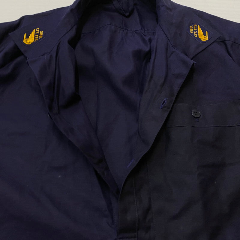 【現状渡し品】【メンズ】 SWISS スイス HALF BUTTON SMOCK SBB.CFF. VINTAGE ハーフ ボタン スモック ジャケット ライトアウター ヴィンテージ スイス連邦鉄道 145-260624-sa-01-tei サイズ：110 カラー：ネイビー 万代Net店