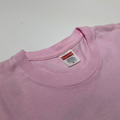 【中古品】【メンズ】 Supreme シュプリーム 25FW FUCKIN BLOWOUT S/S TEE ファッキンブローアウト ショートスリーブTシャツ 半袖トップス 149-260625-ss-01-tei サイズ：M カラー：ライトピンク 万代Net店