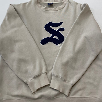 【中古品】【メンズ】 STUSSY ステューシー 90's OLD ENGLISH LOGO SWEAT 90年代 オールド イングリッシュ ロゴ スウェット 長袖 トップス トレーナー 142-260624-sa-10-tei サイズ：M カラー：ベージュ系 万代Net店