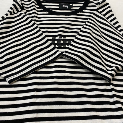 【中古品】【メンズ】 STUSSY ステューシー STRIPED LOGO S/S TEE ボーダーロゴ ショートスリーブTシャツ 半袖トップス 142-260702-ss-02-tei サイズ：L カラー：ブラックホワイト 万代Net店