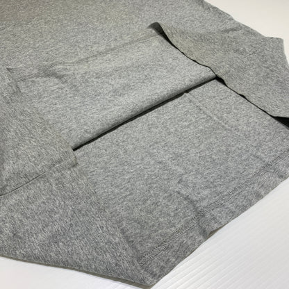 【現状渡し品】【メンズ】 STUSSY ステューシー STOCK LOGO CREW L/S TEE 1140242 ストック ロゴ クルー ロングスリーブ Tシャツ 長袖 Tシャツ 142-260626-ko-05-tei サイズ：L カラー：グレー 万代Net店