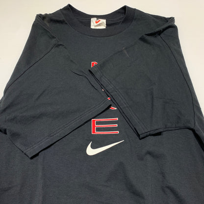 【現状渡し品】【メンズ】 NIKE ナイキ 90's LOGO S/S TEE 90年代 ロゴ ショートスリーブ Tシャツ 半袖 トップス 148-260626-ko-01-tei サイズ：L カラー：ブラック 万代Net店