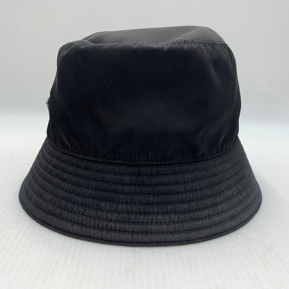 【中古品】【メンズ】 PRADA プラダ TRIANGLE LOGO NYLON BUCKET HAT 2HC137 トライアングルロゴ ナイロン バケット ハット 帽子 182-260630-yo-04-tei サイズ：L カラー：ブラック 万代Net店