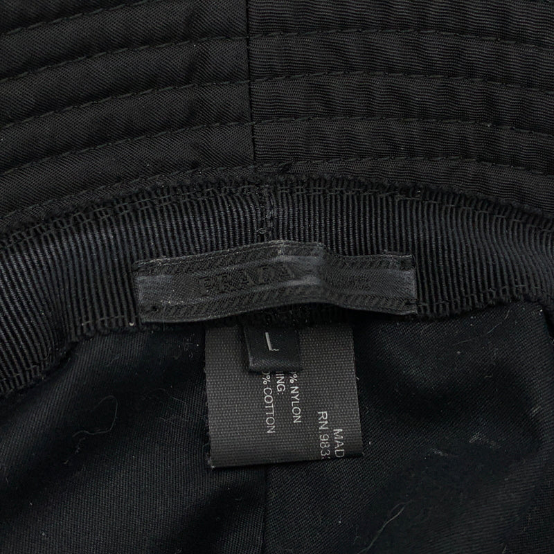 【中古品】【メンズ】 PRADA プラダ TRIANGLE LOGO NYLON BUCKET HAT 2HC137 トライアングルロゴ ナイロン バケット ハット 帽子 182-260630-yo-04-tei サイズ：L カラー：ブラック 万代Net店
