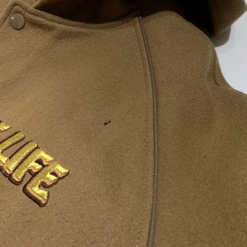 【現状渡し品】【メンズ】 master-piece マスターピース × IRIE LIFE アイリーライフ 別注 コラボ WOOL HOODIE STUDIUM JACKET ウール フーディ スタジアム ジャケット アウター スタジャン 142-260629-ko-09-tei サイズ：XL カラー：ベージュ 万代Net店