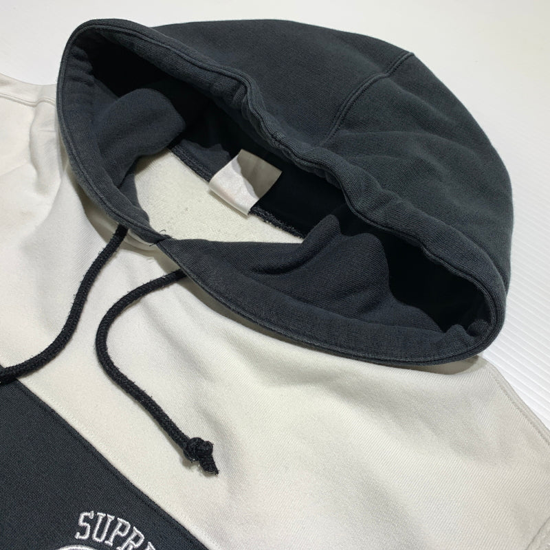 【中古品】【メンズ】 Supreme シュプリーム × NIKE ナイキ 別注 コラボ STRIPE HOODED SWEATSHIRT BV7558-010 ストライプ フーディ スウェット トップス プルオーバーパーカー 149-260629-ko-07-tei サイズ：XL カラー：ブラックホワイト 万代Net店