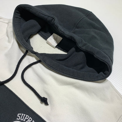 【中古品】【メンズ】 Supreme シュプリーム × NIKE ナイキ 別注 コラボ STRIPE HOODED SWEATSHIRT BV7558-010 ストライプ フーディ スウェット トップス プルオーバーパーカー 149-260629-ko-07-tei サイズ：XL カラー：ブラックホワイト 万代Net店