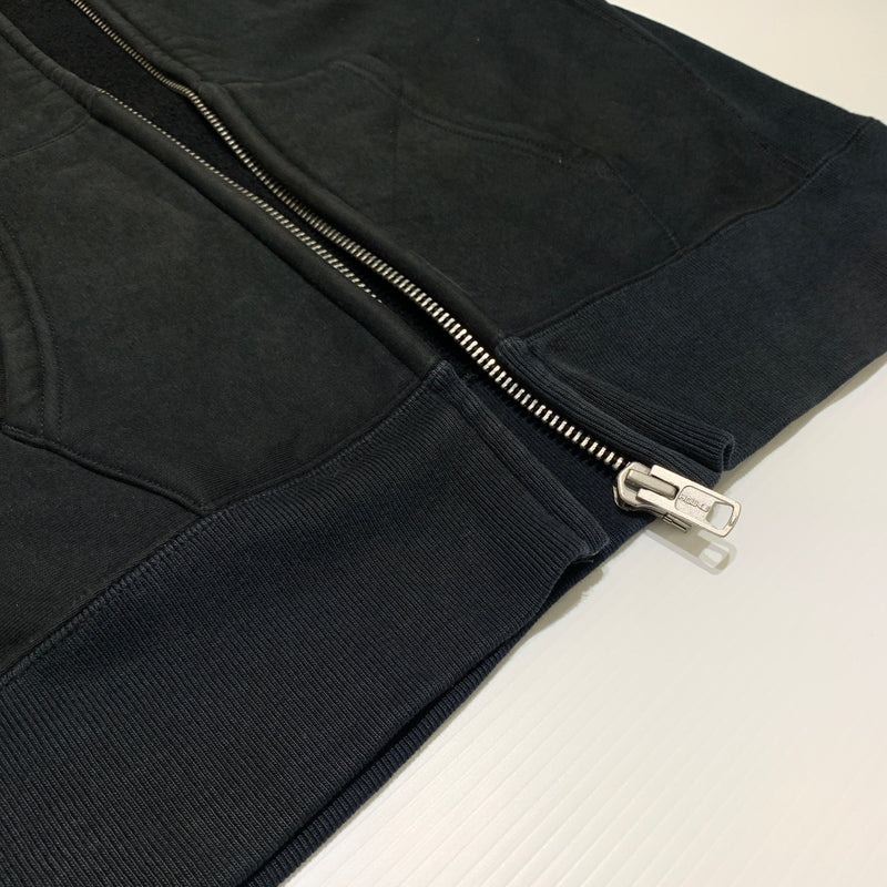 【現状渡し品】【メンズ】 STUSSY ステューシー × Champion チャンピオン 別注 コラボ WIND STOPPER ZIP HOODIE C8-A124 ウィンド ストッパー ジップフーディー トップス フルジップパーカー 142-260629-ko-08-tei サイズ：XL カラー：ブラック 万代Net店