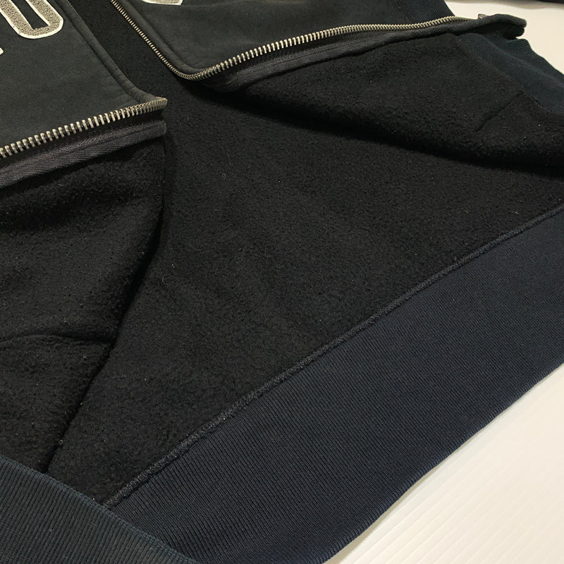 【現状渡し品】【メンズ】 STUSSY ステューシー × Champion チャンピオン 別注 コラボ WIND STOPPER ZIP HOODIE C8-A124 ウィンド ストッパー ジップフーディー トップス フルジップパーカー 142-260629-ko-08-tei サイズ：XL カラー：ブラック 万代Net店