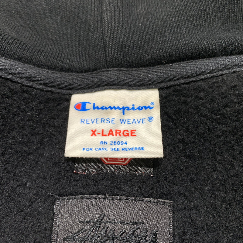 【現状渡し品】【メンズ】 STUSSY ステューシー × Champion チャンピオン 別注 コラボ WIND STOPPER ZIP HOODIE C8-A124 ウィンド ストッパー ジップフーディー トップス フルジップパーカー 142-260629-ko-08-tei サイズ：XL カラー：ブラック 万代Net店