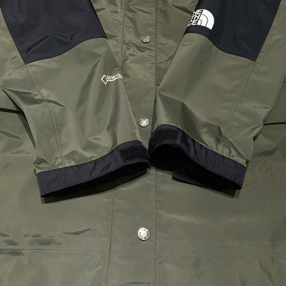 【中古品】【レディース】 THE NORTH FACE ザ・ノースフェイス MONTAIN RAINTEX COAT NPW11940 マウンテン レインテックス コート ライトアウター ナイロンジャケット 170-260629-ko-12-tei サイズ：M カラー：カーキ 万代Net店