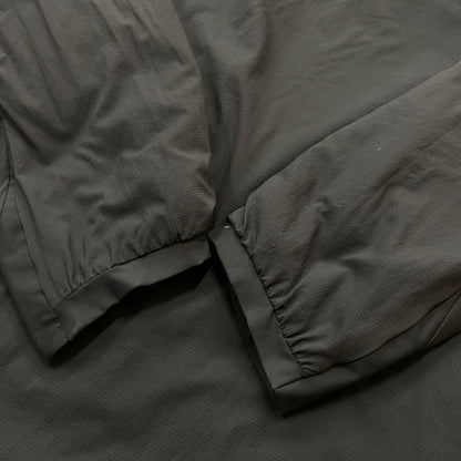 【中古品】【メンズ】 ARC'TERYX アークテリスク ATOM LT JACKET 14645 アトム ライトウェイト ジャケット アウター 144-260630-sa-13-tei サイズ：XXL カラー：ブラック 万代Net店