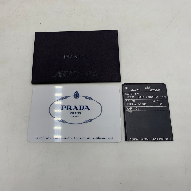 【中古品】【メンズ/レディース】 PRADA プラダ 1MV204 SAFFIANO+SV.LOV レザーウォレット 二つ折り財布 サフィアーノ ロゴ 181-260709-ko-10-tei カラー：ブラック 万代Net店