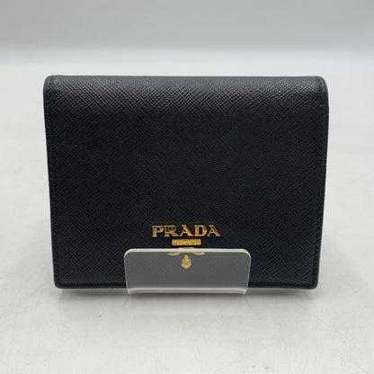 【中古品】【メンズ/レディース】 PRADA プラダ 1MV204 SAFFIANO+SV.LOV レザーウォレット 二つ折り財布 サフィアーノ ロゴ 181-260709-ko-10-tei カラー：ブラック 万代Net店